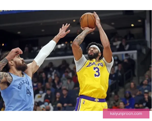 左手韧带恢复良好 浓眉获准参与轻度对抗训练 为全面复出奠定基础 左手韧带恢复良好 浓眉获准参与轻度对抗训练 为全面复出奠定基础